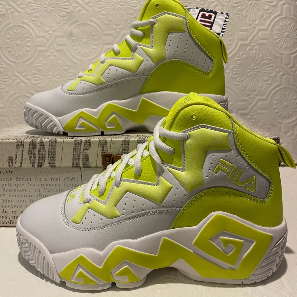 Fila Jamal Mashburn Safety Yellow/White Women’s size 7.5 Brand New